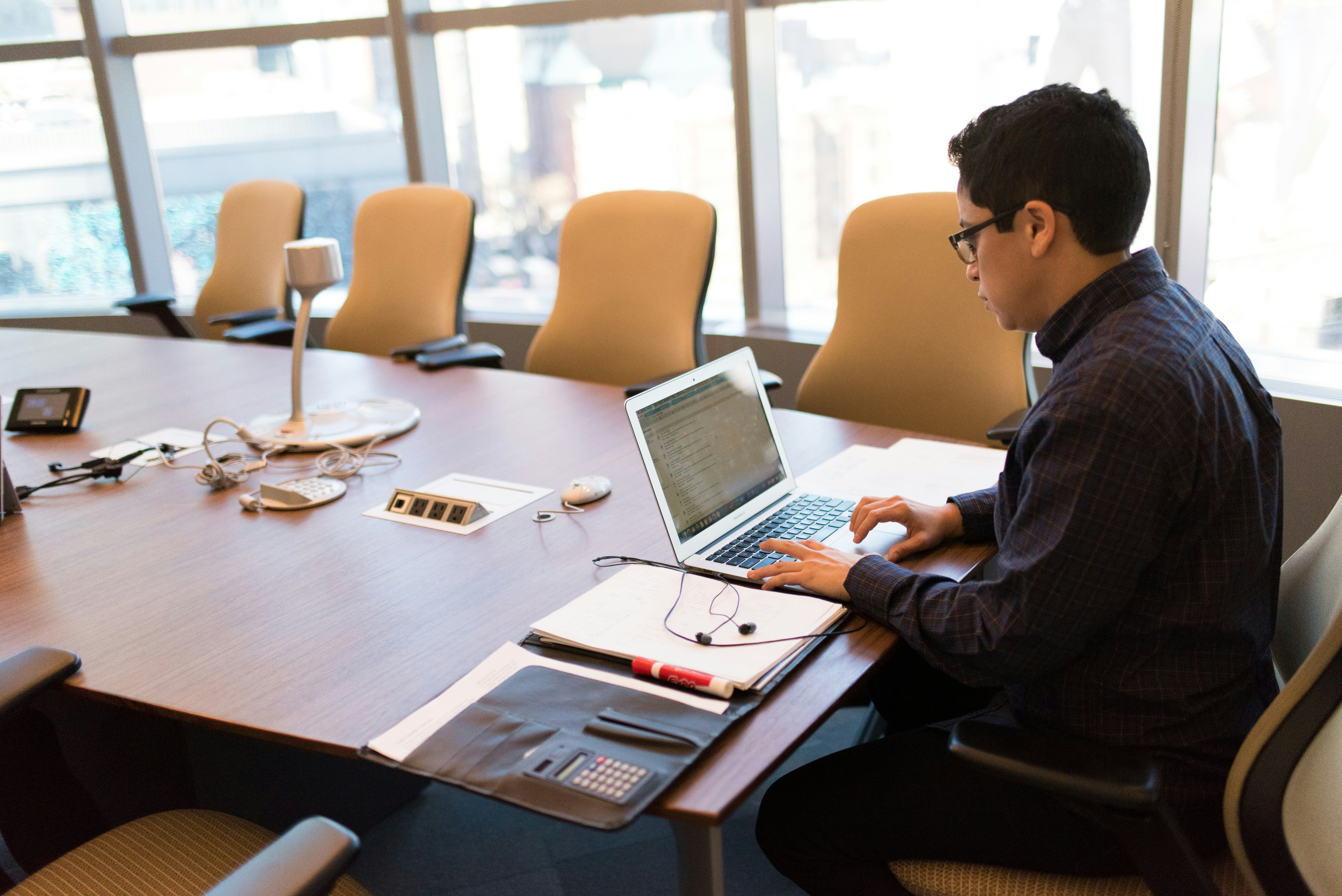 Tailored for Success: The Distinct Advantage of Bespoke Website Design