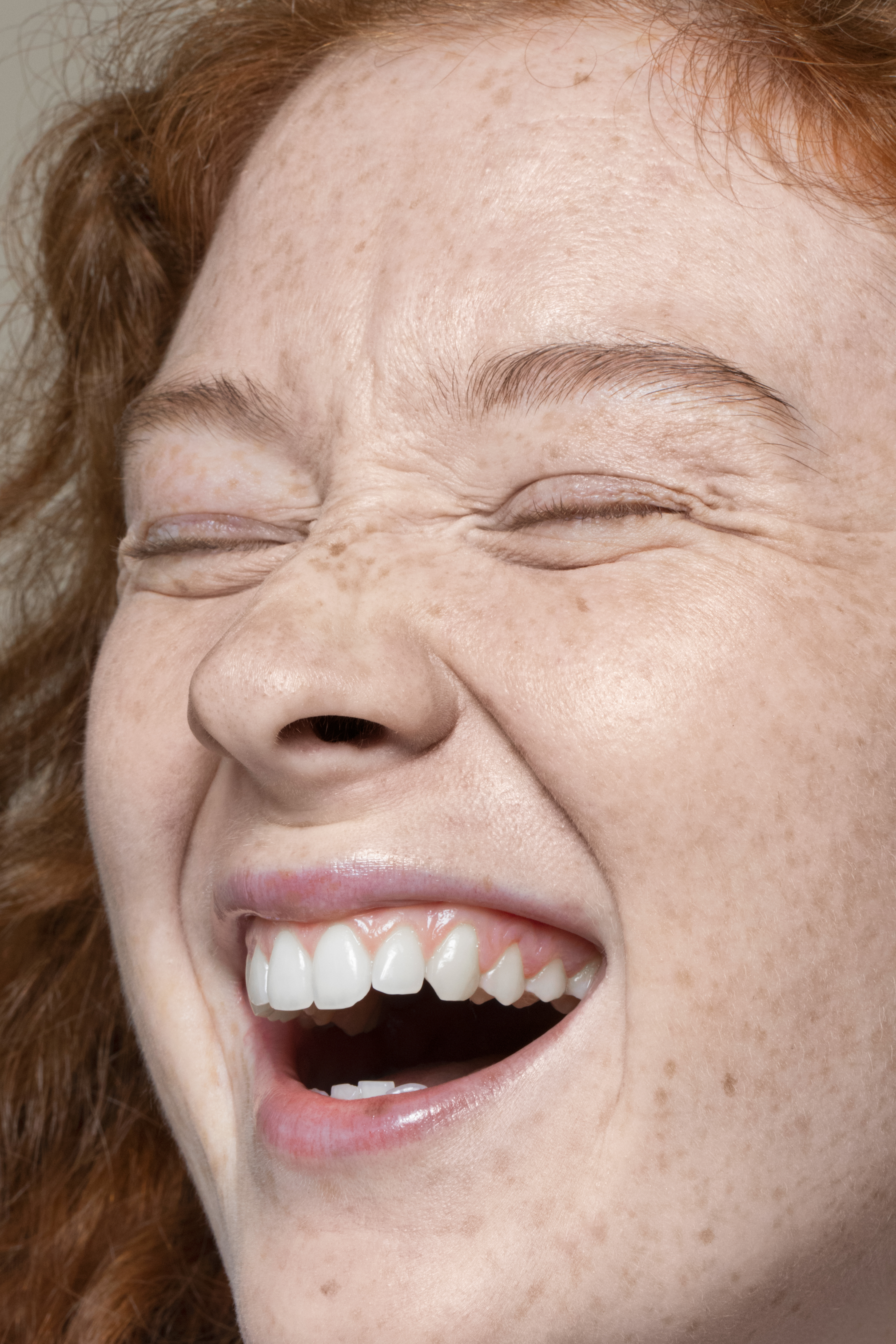 Teeth Whitening at Home: The Ultimate Guide to a Brighter Smile