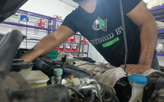 New vs. Remanufactured Hybrid Battery: Which Is the Smarter Choice for Your Wallet and Planet?