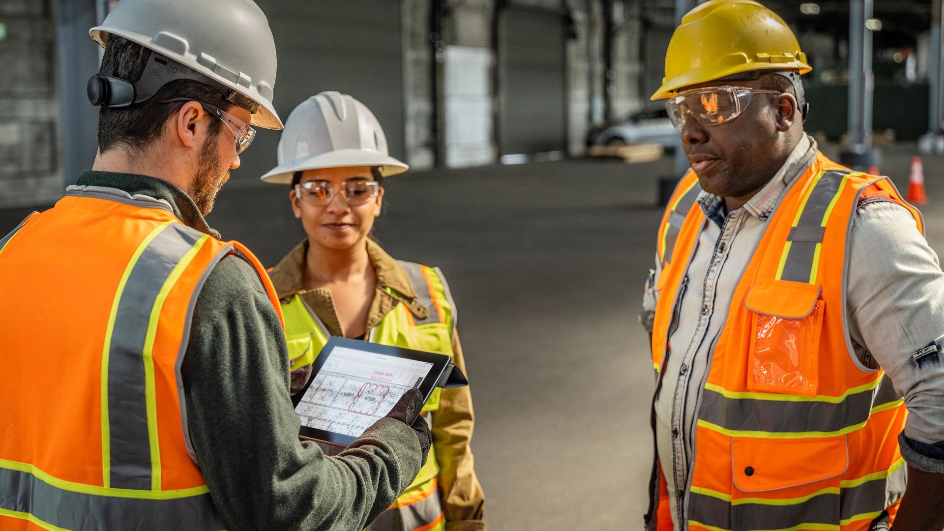 How Much Do General Contractors Usually Charge?