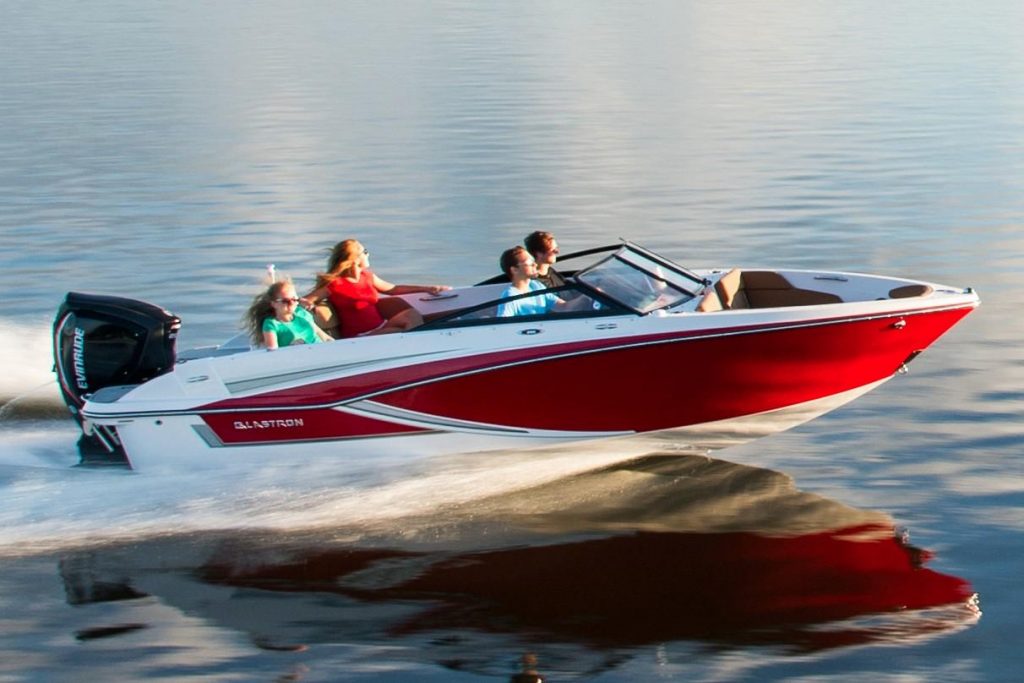 Discover the Beauty of Lake Ontario with Hassle-Free Boat Rentals