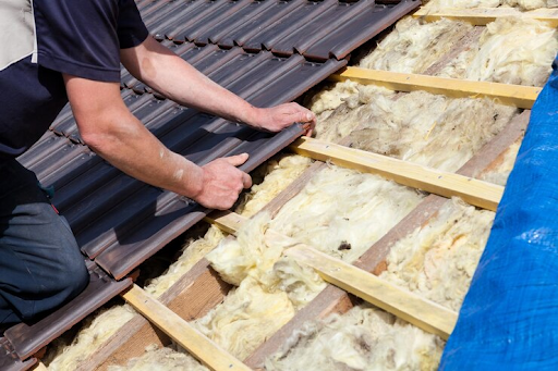 Why Choose a Commercial Roofing Contractor in Michigan for Metal Roof Repair?