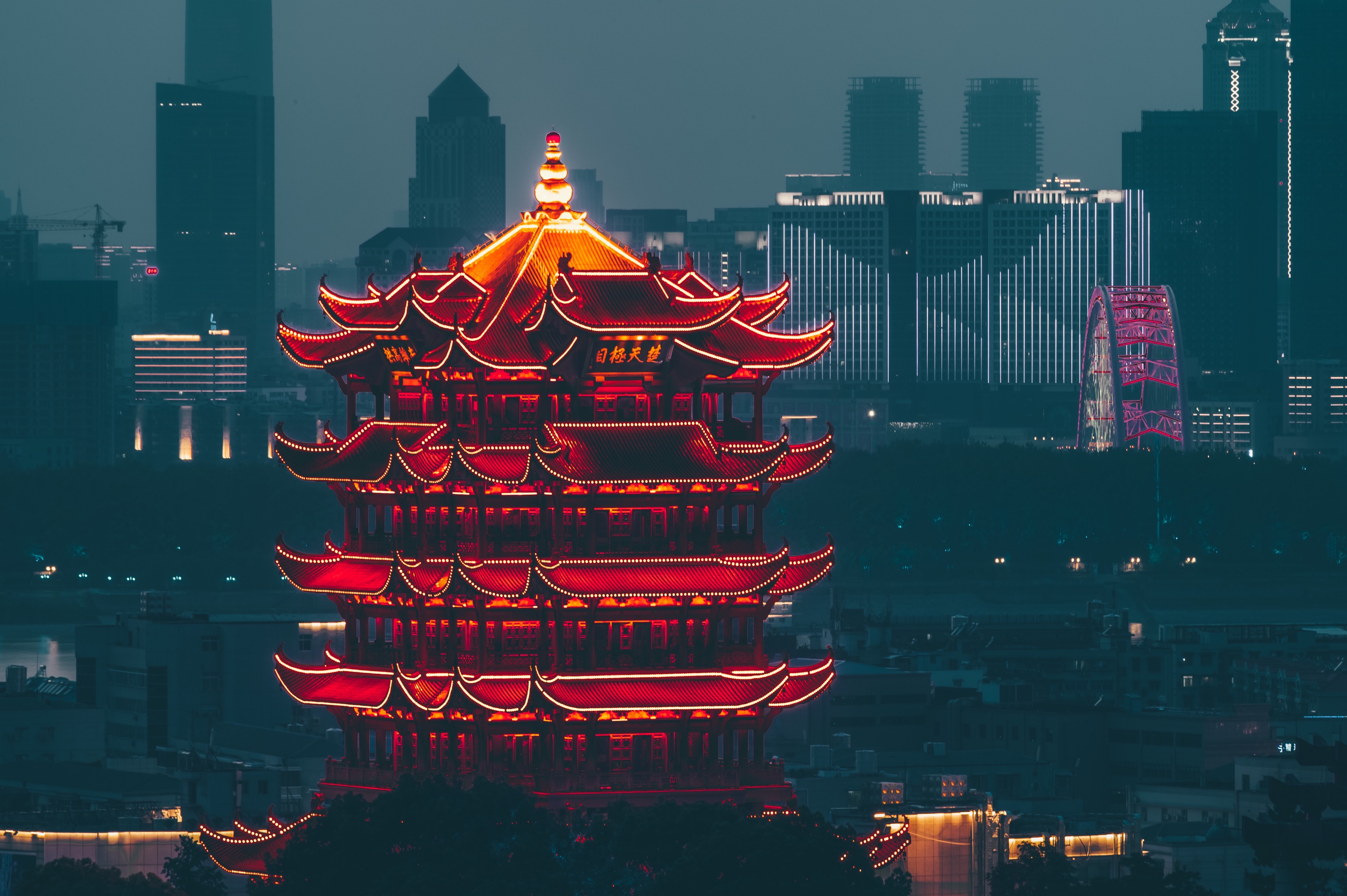 Discover Wuhan: The Heart of Central China Wuhan is a dynamic metropolis in the heart of China that