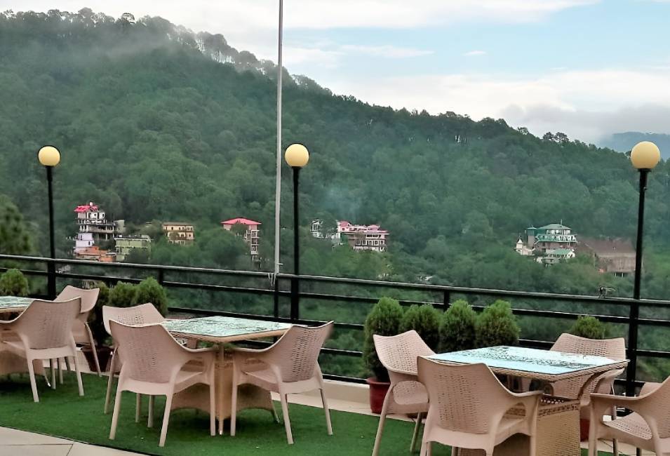 Relax in the Lap of Nature – Explore the Best Resorts in Kasauli Himachal Pradesh