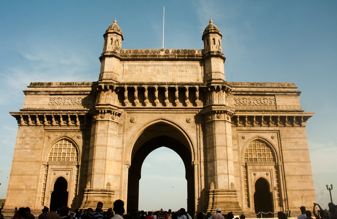 Romantic Places to Visit in Mumbai for Couples