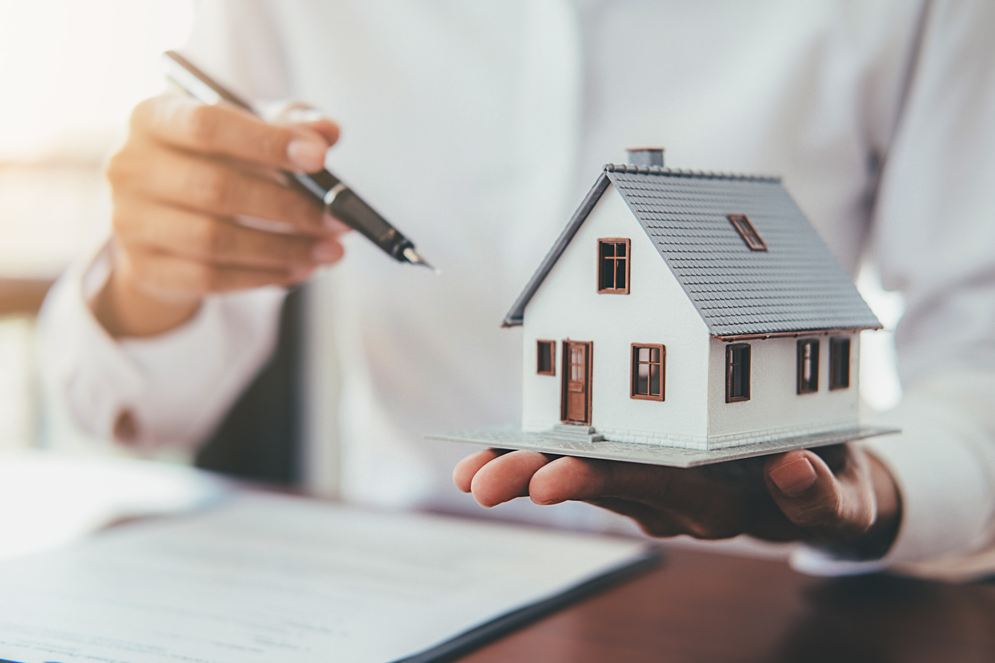 Understanding Mortgage Brokers: How To Find Them And What To Ask