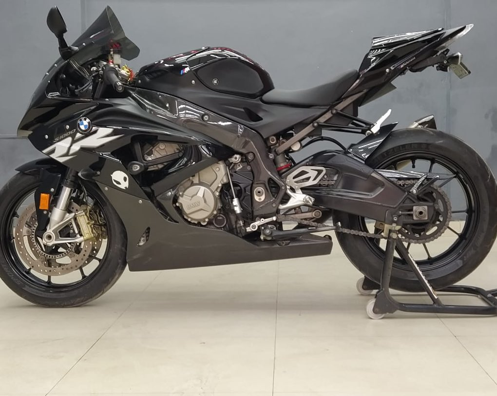 Premium Car and Bike Detailing Services: Restore the Shine, Protect the Ride