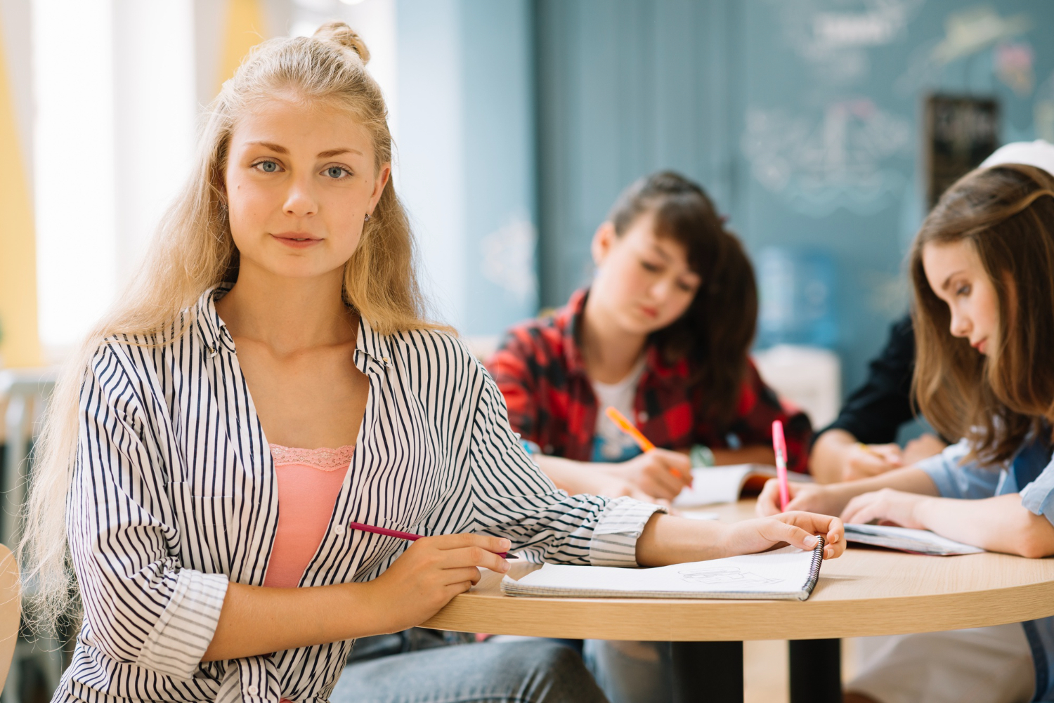 Why Are Students Choosing Proctored Exam Help Over Self-Study?