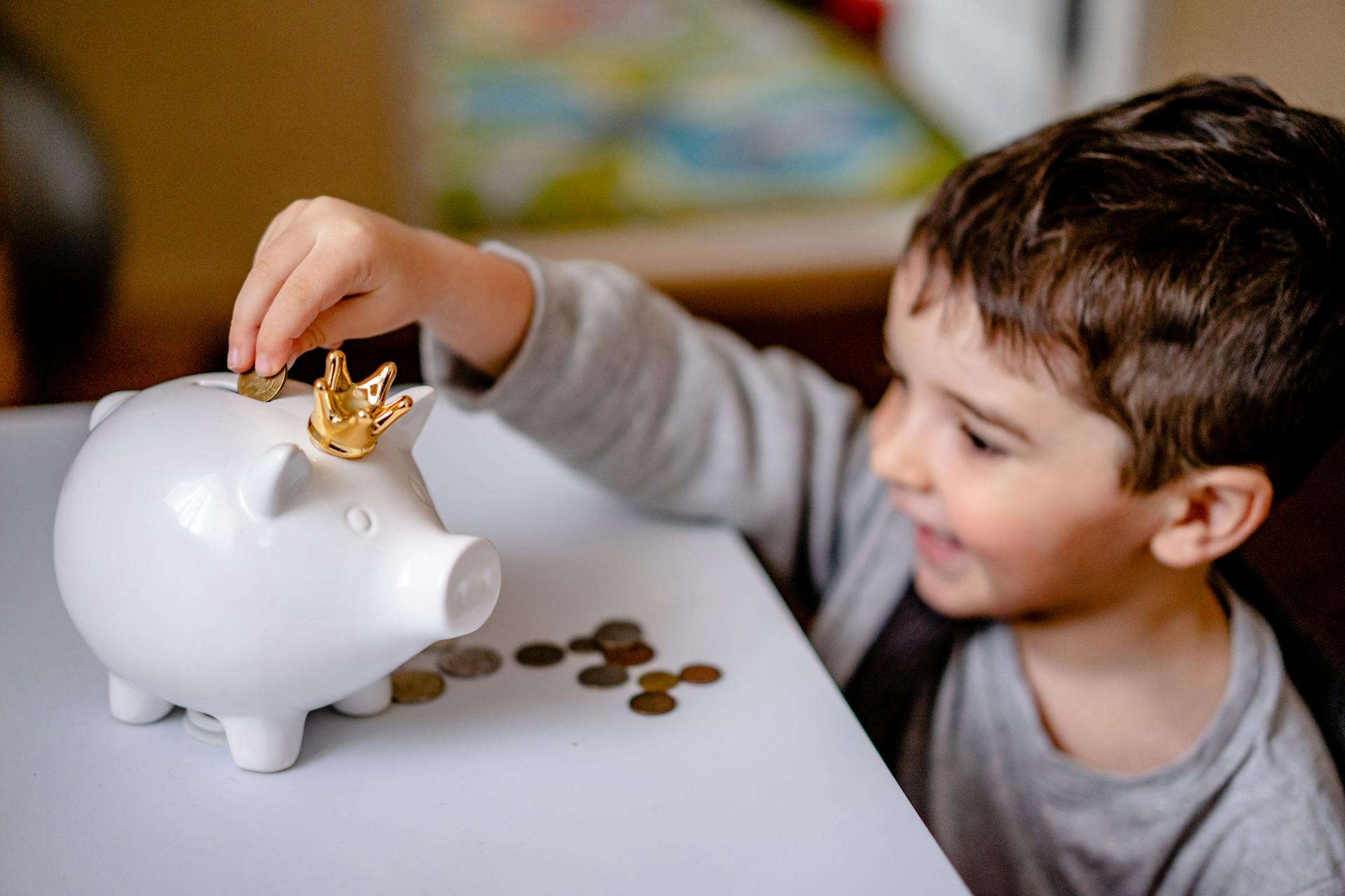 15 Genius Ways to Make Money as a Kid in 2025