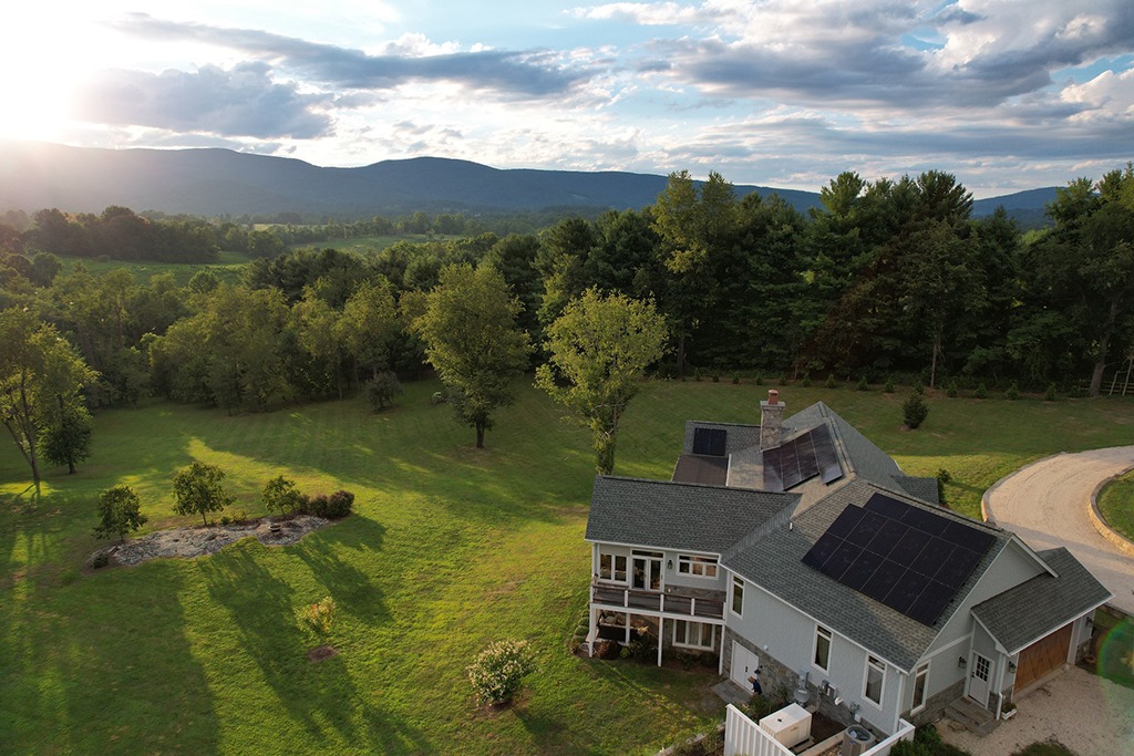 Can a Solar Company Help You Go Off the Grid?