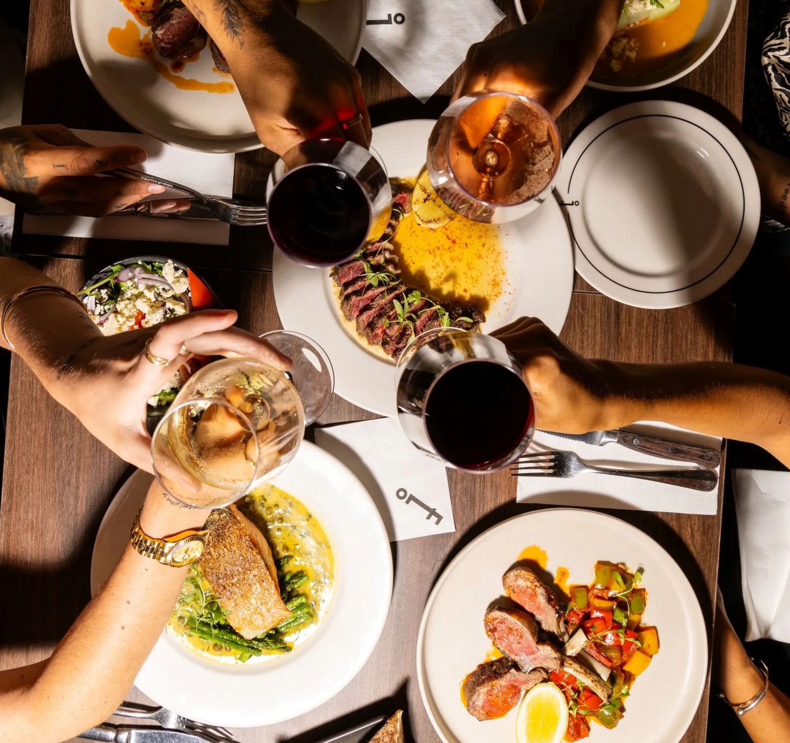 Romantic Cocktail Bars and Dining Spots in Sydney