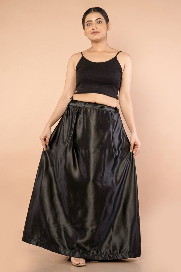 How to Choose the Perfect Petticoat Online for Any Saree Look