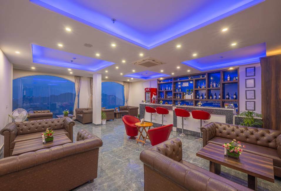 Sip, Savor, and Soak in the Views: A Local’s Guide to the Best Bars in Kasauli for Your Evenings