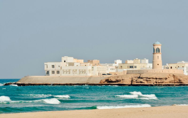 Best Beaches in Salalah: Top Coastal Spots for Swimming, Walks, and Khareef Views