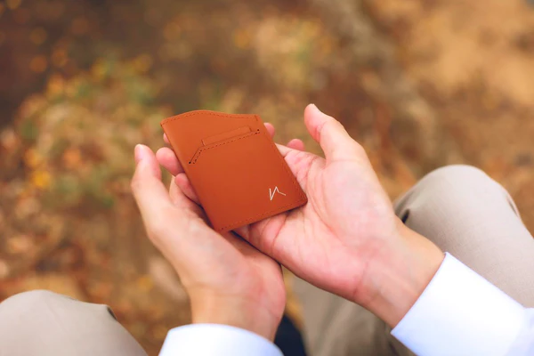 Kisetsu Leather Wallets Guide: From Minimalist to Feature-Rich