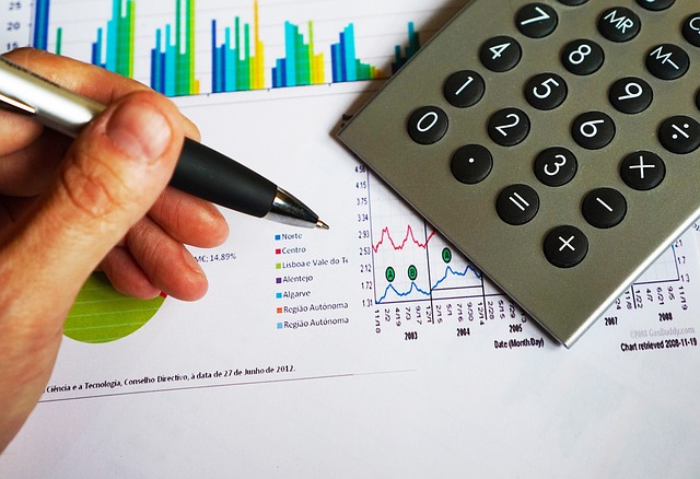 How to use a lumpsum calculator to plan monthly income from mutual funds