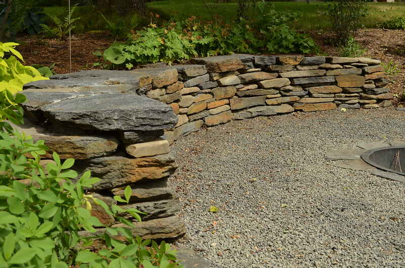 How to Choose Between DIY and Professional Retaining Wall Installation