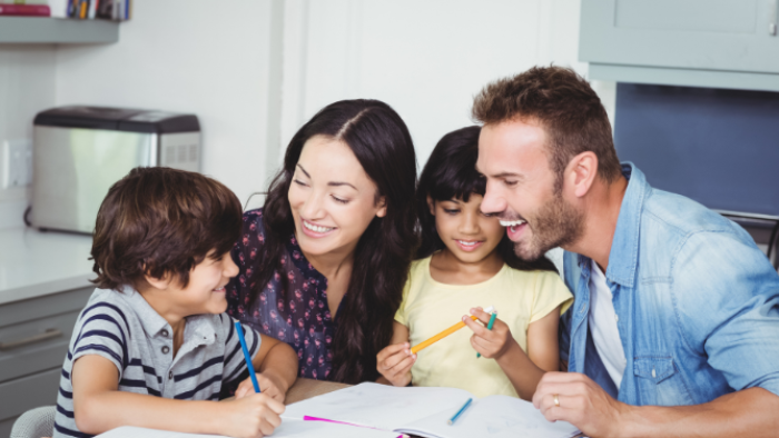 What is Family Therapy? Types, Benefits, and Solutions