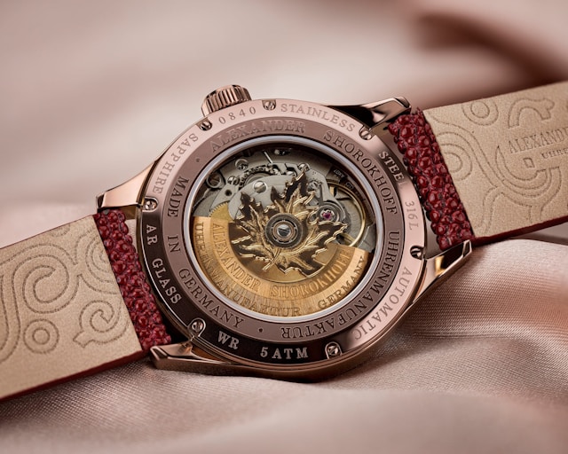 Cartier's Rose Gold Watches: Heritage and Craftsmanship