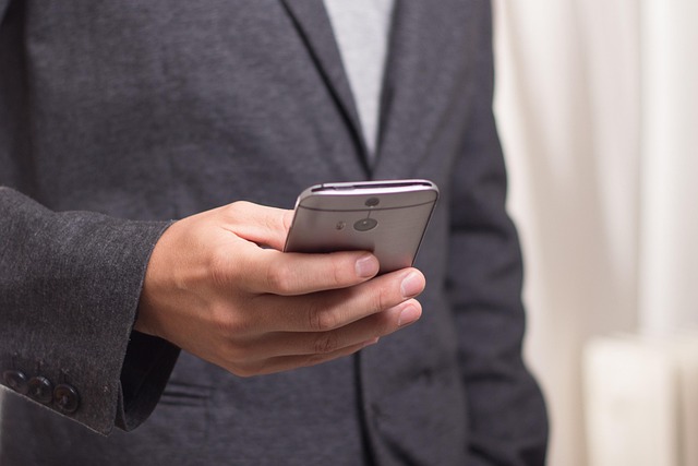 How A Digital Contact Card Solves Networking Challenges