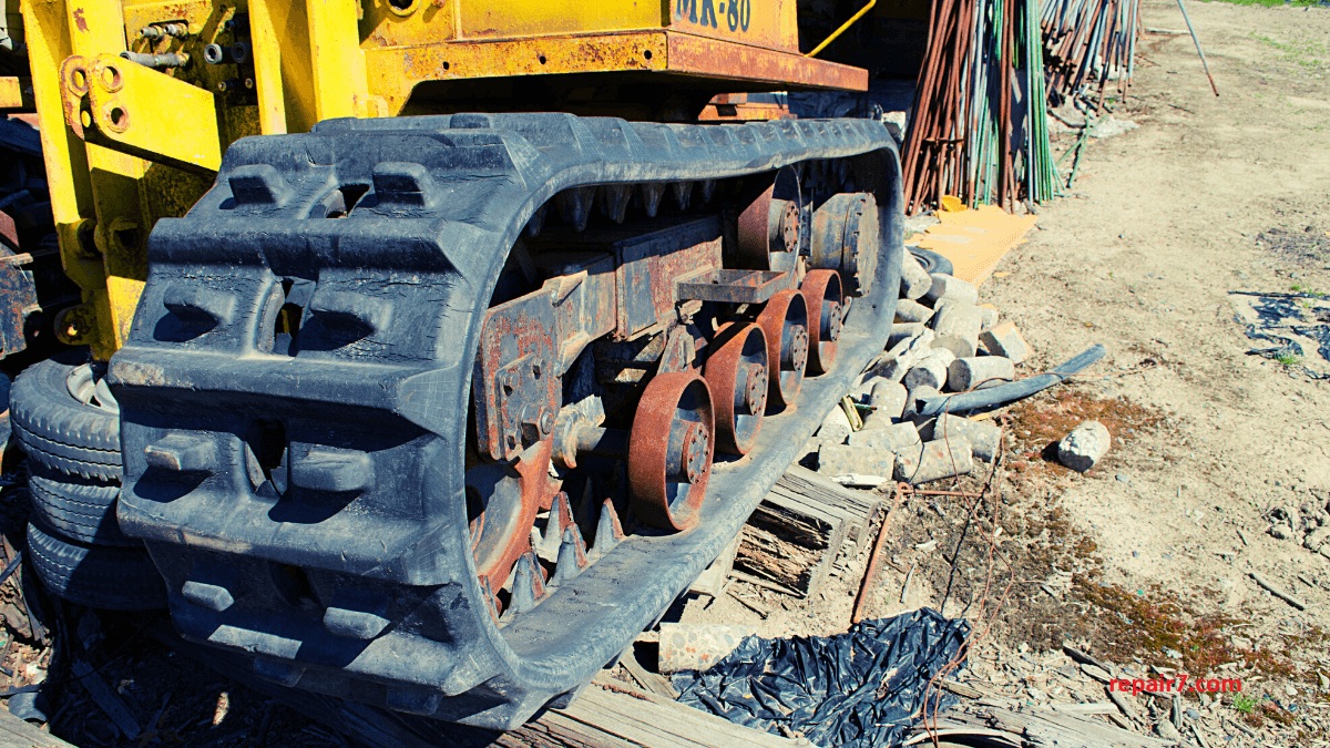 Top 10 Common Heavy Machinery Problems and How to Fix Them: Excavator and Tractor Repair Tips