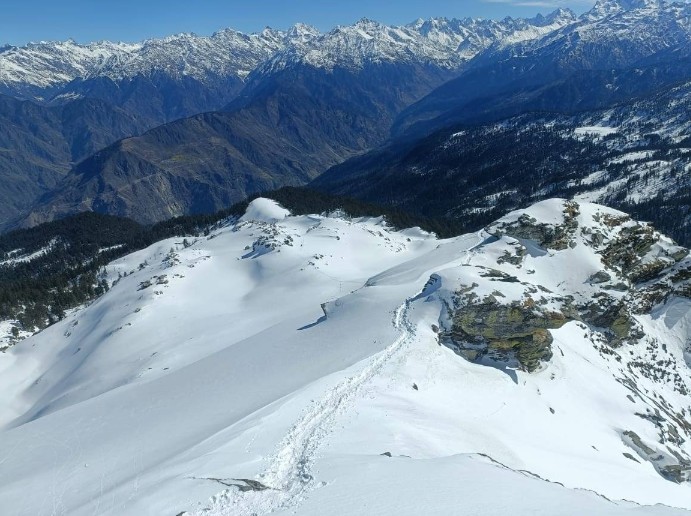 A Complete Guide to Fitness and Clothing Preparation for Kedarkantha Trek