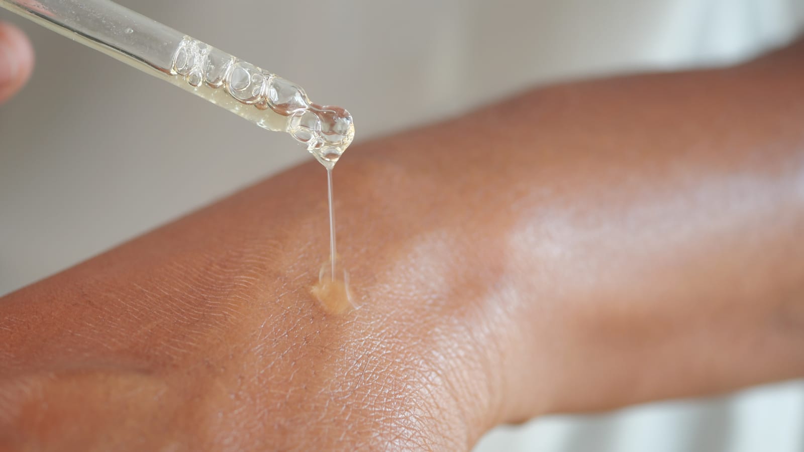 4 Skin Care Secrets for Healthier-Looking Skin