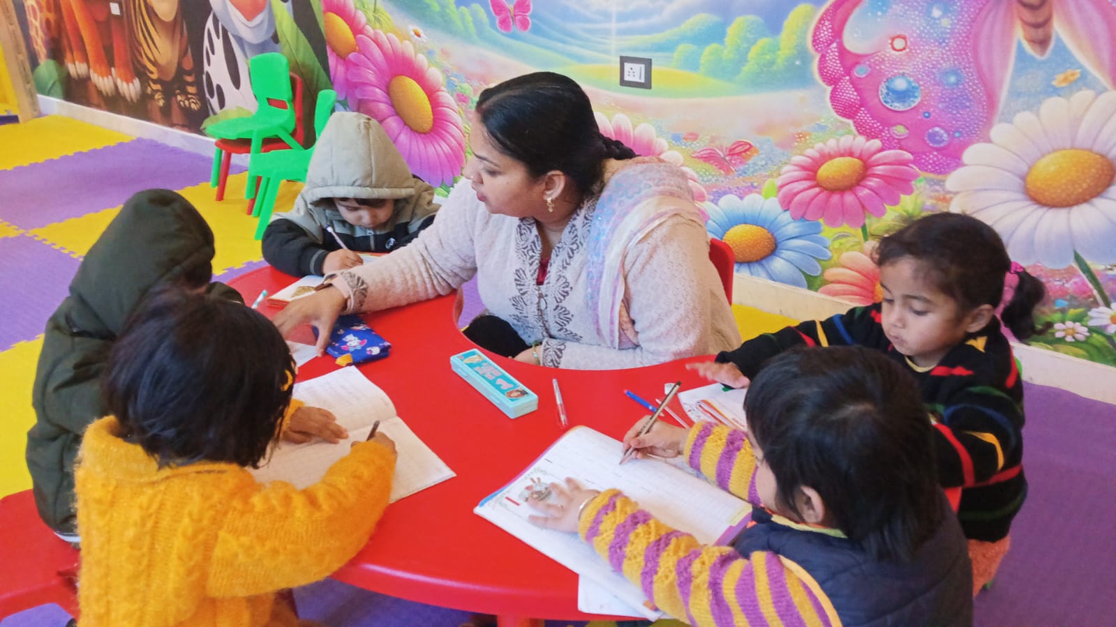 Best Playschool at GYC, Greater Noida &ndash; The Castle Bunnies (Preschool)