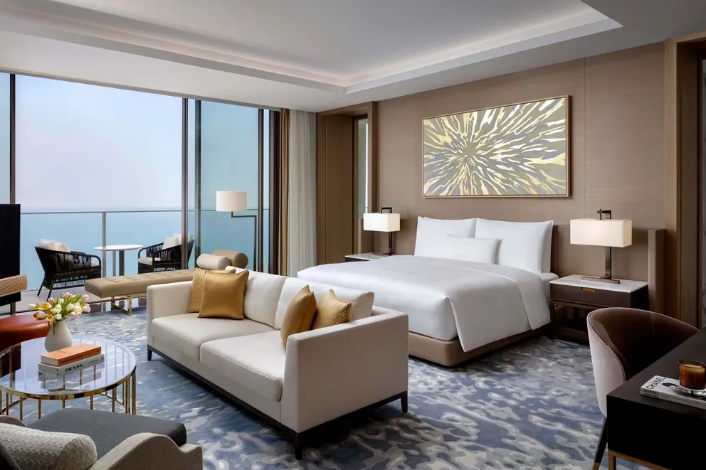 Complete Guide to Selecting Durable Hospitality Furniture and LED Lighting Solutions for Hotels