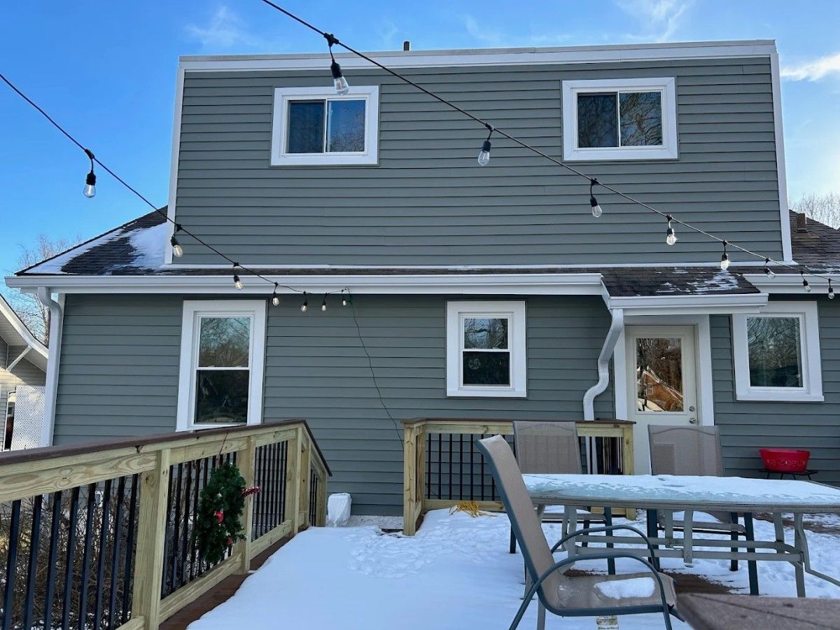 How Long Does Fiber Cement Siding Last? Lifespan, Maintenance, and What Shortens It