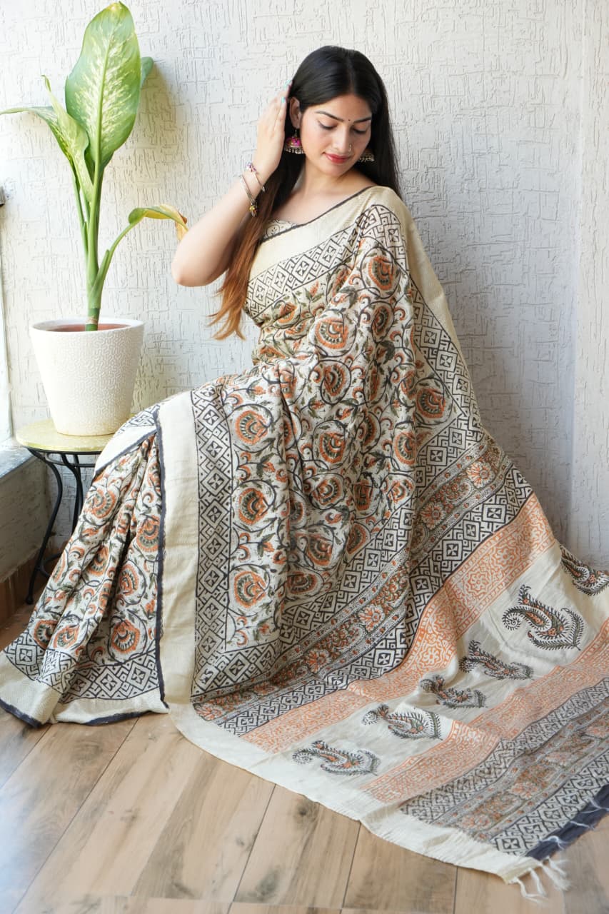 Maheshwari Saree: An Informative Overview - vimusarees.com