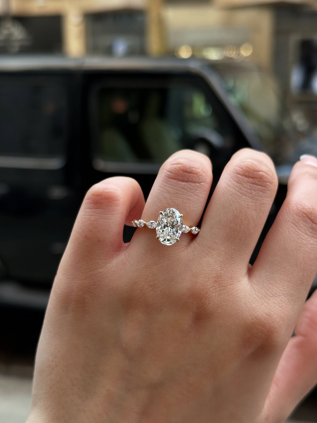 Oval Solitaire Engagement Ring: A Timeless Choice with Modern Elegance