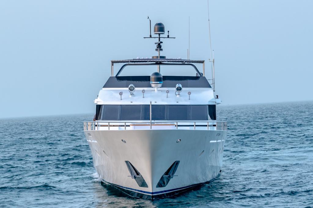 A Complete Guide to Yacht Rental in Dubai for First Time and Repeat Visitors