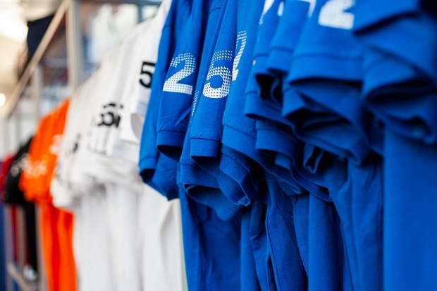 How Personalised Workwear Boosts Brand Identity for UK Companies?