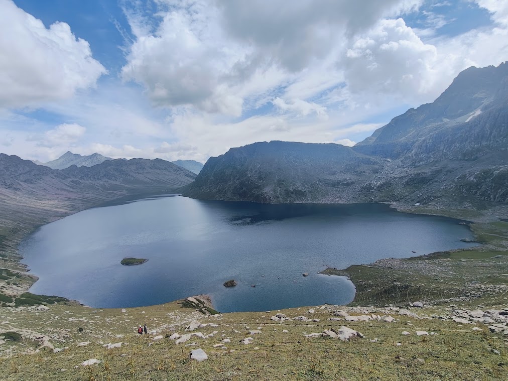 Nafran Valley vs Tarsar Marsar Trek: Complete Comparison Guide (2025)