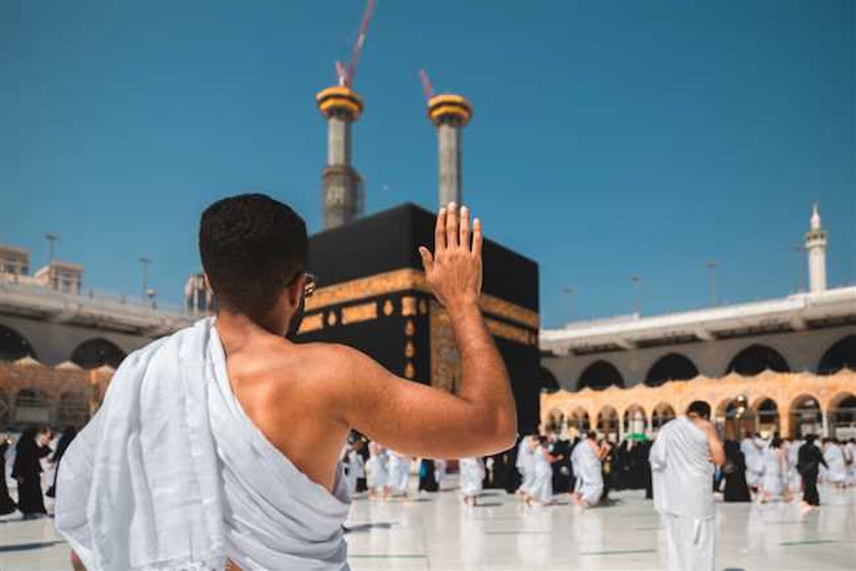 What Services Are Included in Family Umrah Packages