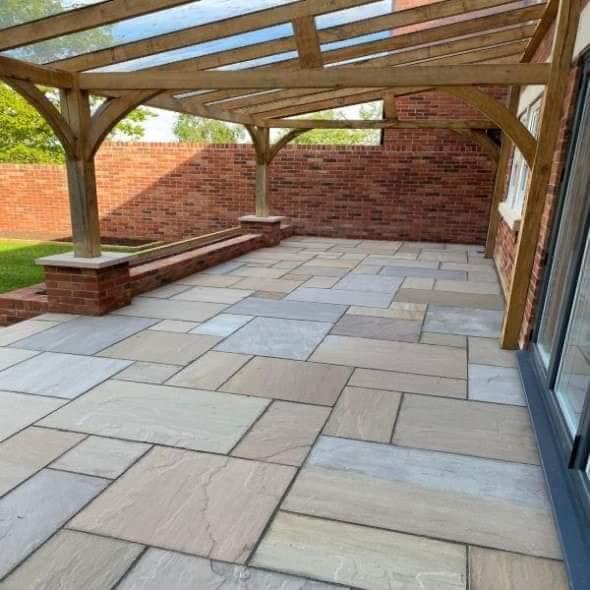 Complete Guide to Resin Driveways in Bradford & Huddersfield