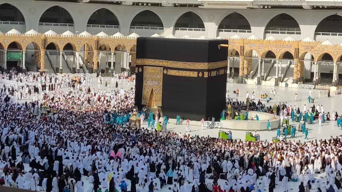 Luxury 5 Star Umrah: Premium Hotels Near Haram and Masjid 