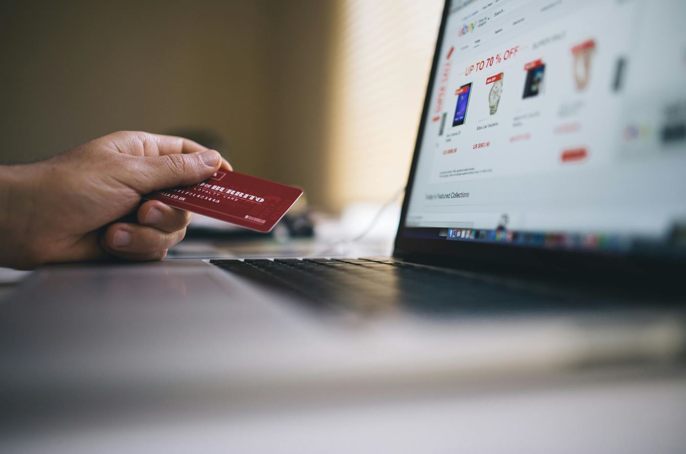 The Smart Shopper’s Guide: How Families Are Managing Online Shopping Costs in 2026