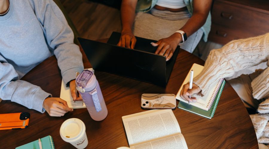 Why Students Trust the Best Assignment Experts for Academic Success