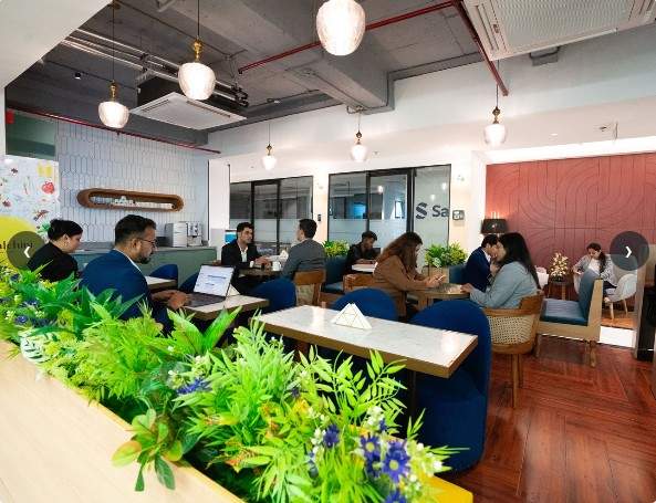 How Coworking Spaces Help Build Professional Networks