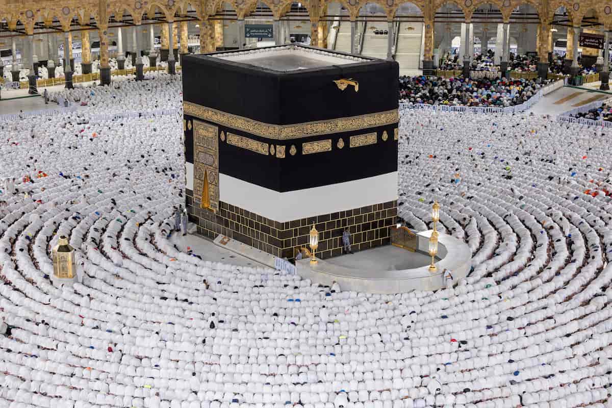 Why Family Umrah Packages From UK Make Travel Stress Free