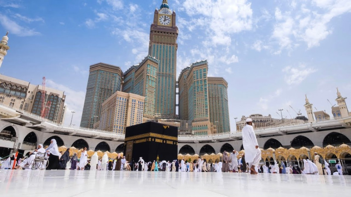 Best Umrah Travel Agency UK: How to Choose the Right One