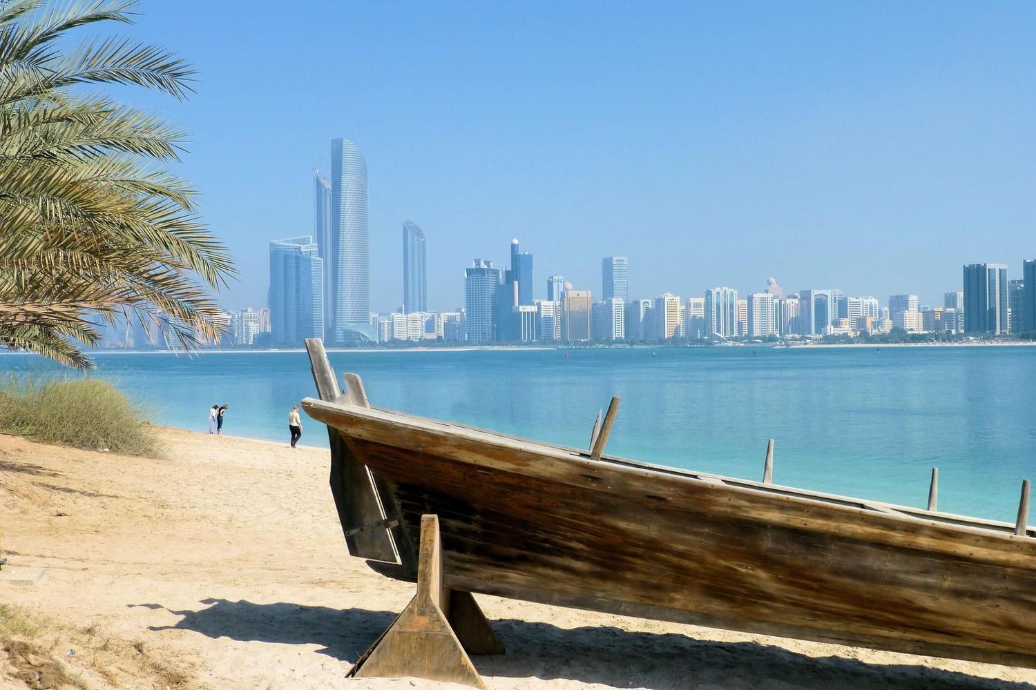 Top 10 Free Website Builders for Salons in Dubai: Build a Professional Beauty Website Without Hiring a Developer