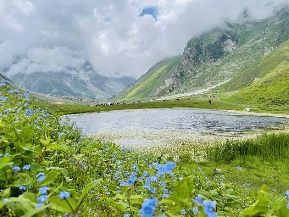 Exploring the Beauty of the Pin Bhaba Pass Trek During the Monsoon