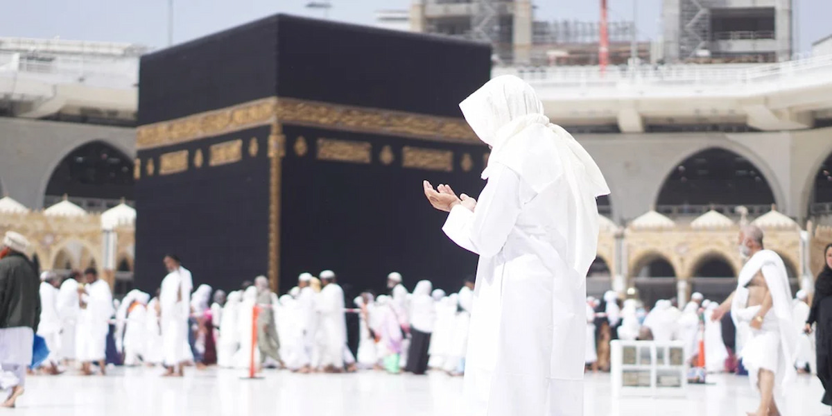 Book 5-Star Umrah Packages for Ultimate Comfort