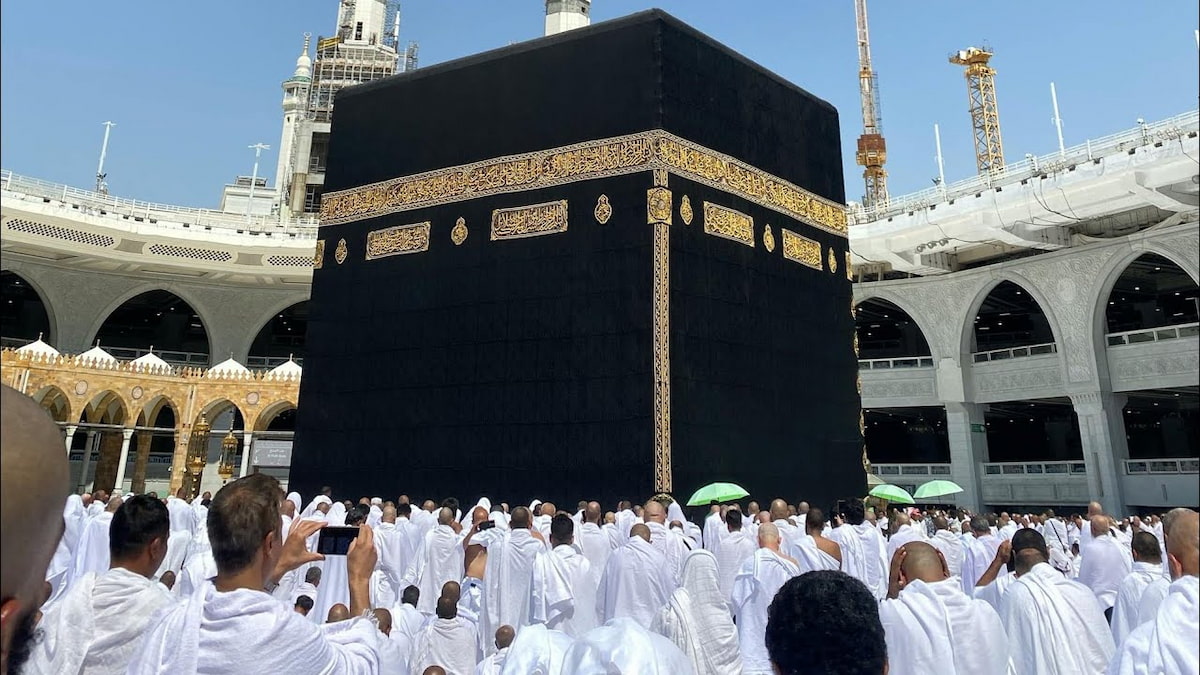 Best Umrah Packages for Families, Couples & Groups