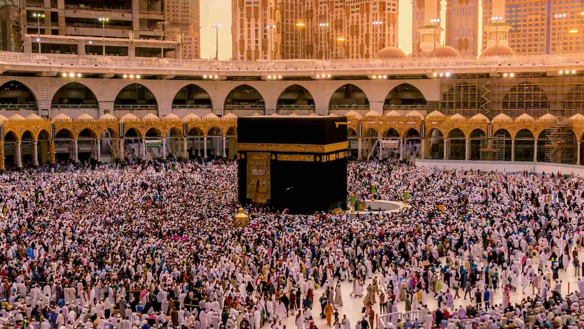How to Plan a Comfortable December Umrah Journey from the UK