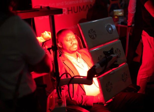 Red Light Therapy Near Me: Why Dubai Is Bringing This Wellness Tech Home