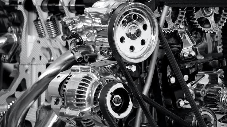 Reading the Warning Signs: When a Dubai Engine Needs More Than an Oil Top-Up